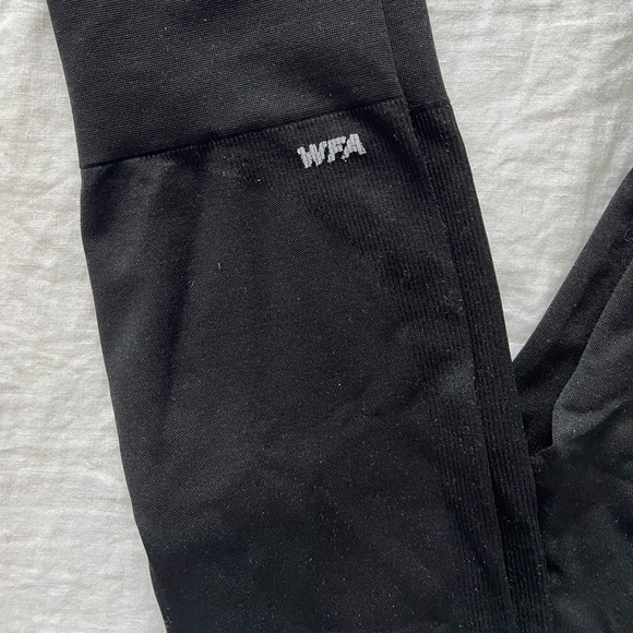 White Fox Boutique Black Seamless Leggings - Picture 6 of 10